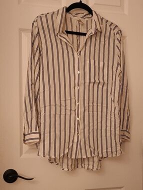 Women's classic White Shirt With Stripes Blouse Top Shirt
